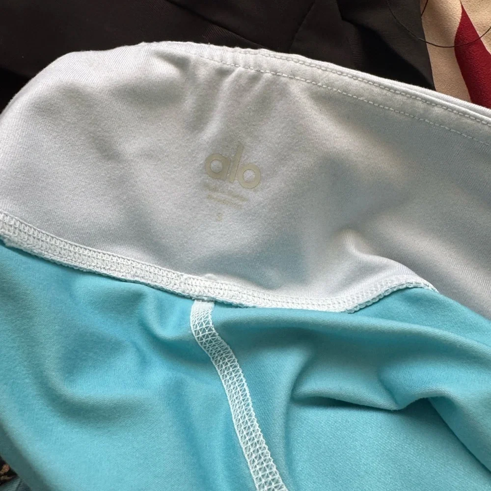 ALO Yoga Gypset Godess Blue Leggings